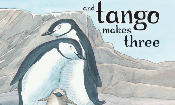 Capa do livro ‘And tango makes three’: pinguins machos chocam ovo (Foto: Reprodução)