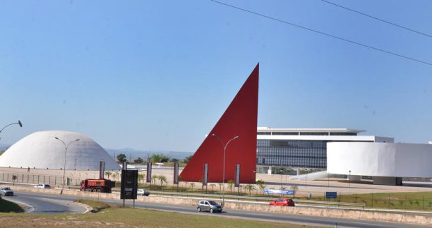 Centro Cultural Oscar Niemeyer, em Goiânia: uma das principais promessas, a biblioteca, até agora não saiu do papel