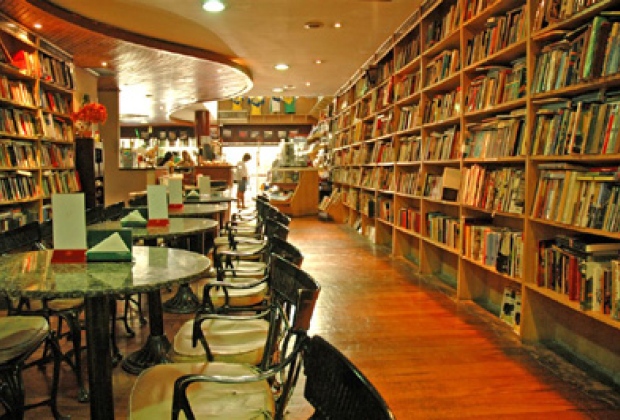 Depois de funcionar por décadas no mesmo local, a livraria Status reabre em espaço menor (Foto: Reprodução)