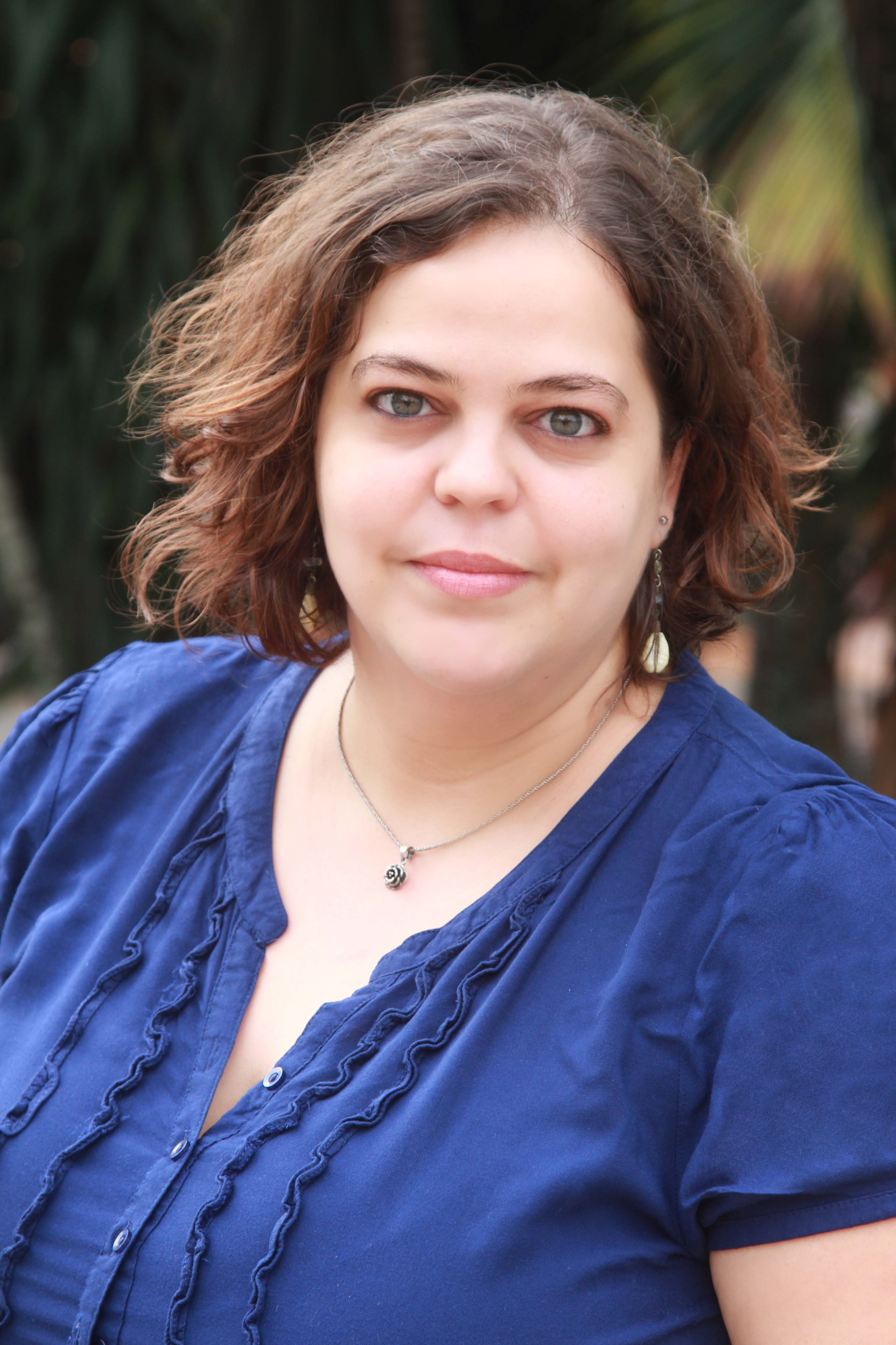 A escritora, psicóloga e mãe Janaína Leslão, 37 anos. Foto: Claudia Corsino (Foto: Reprodução)