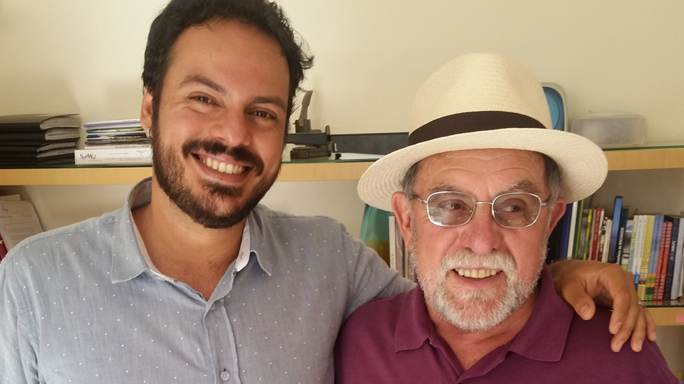 Aluísio Cavalcante, coordenador da ONG Casa da Árvore, e professor Hugo Pontes, escritor e colaborador do Flipoços: unidos pela literatura (Foto: Divulgação)