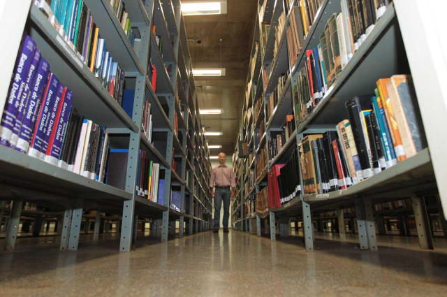 Para Santarem, vivemos a Era da Informação - daí a importância do bibliotecário (Foto: F.L.Piton/A Cidade)
