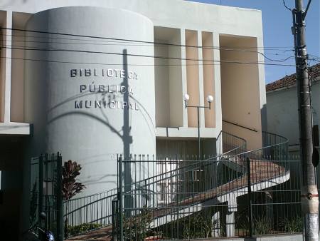 Biblioteca Pública Municipal Doutor Sócrates Bezerra de Menezes
