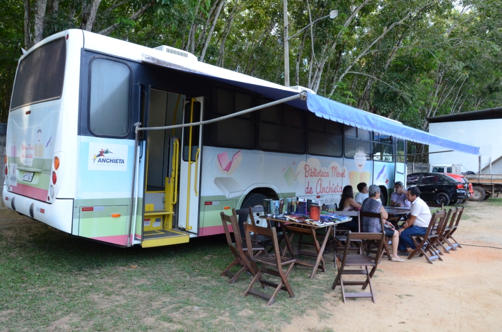 Ônibus circula por todas as comunidades da cidade (Foto: Divulgação)