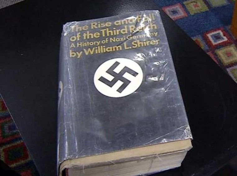 Livro foi devolvido com 42 anos de atraso nos EUA (Foto: Guilderland Public Library Central Library)