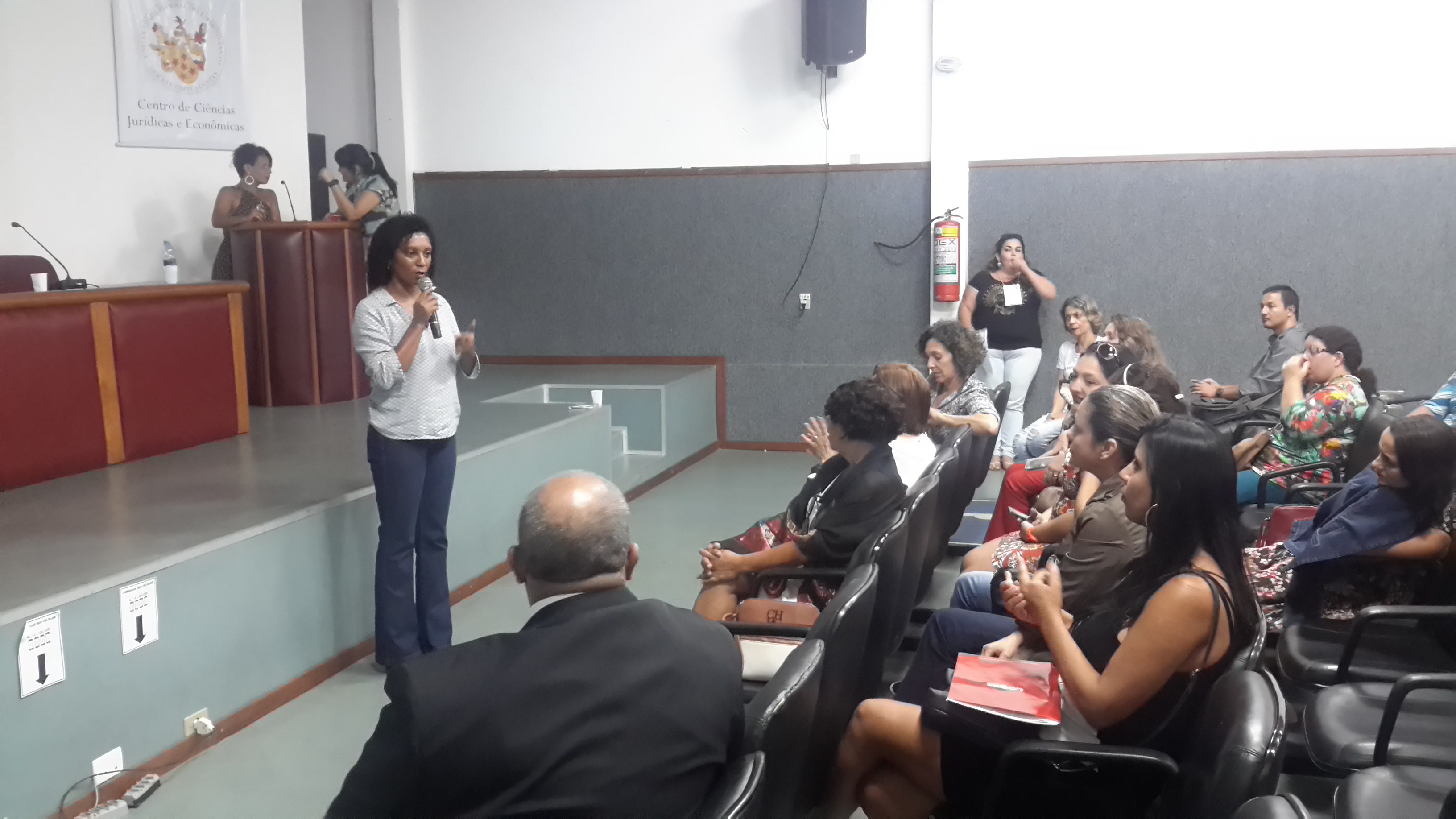 Sindier Antônia ministrou a palestra “Biblioteca Escolar: Além de inovar e empreender, implementar a agenda 2030”