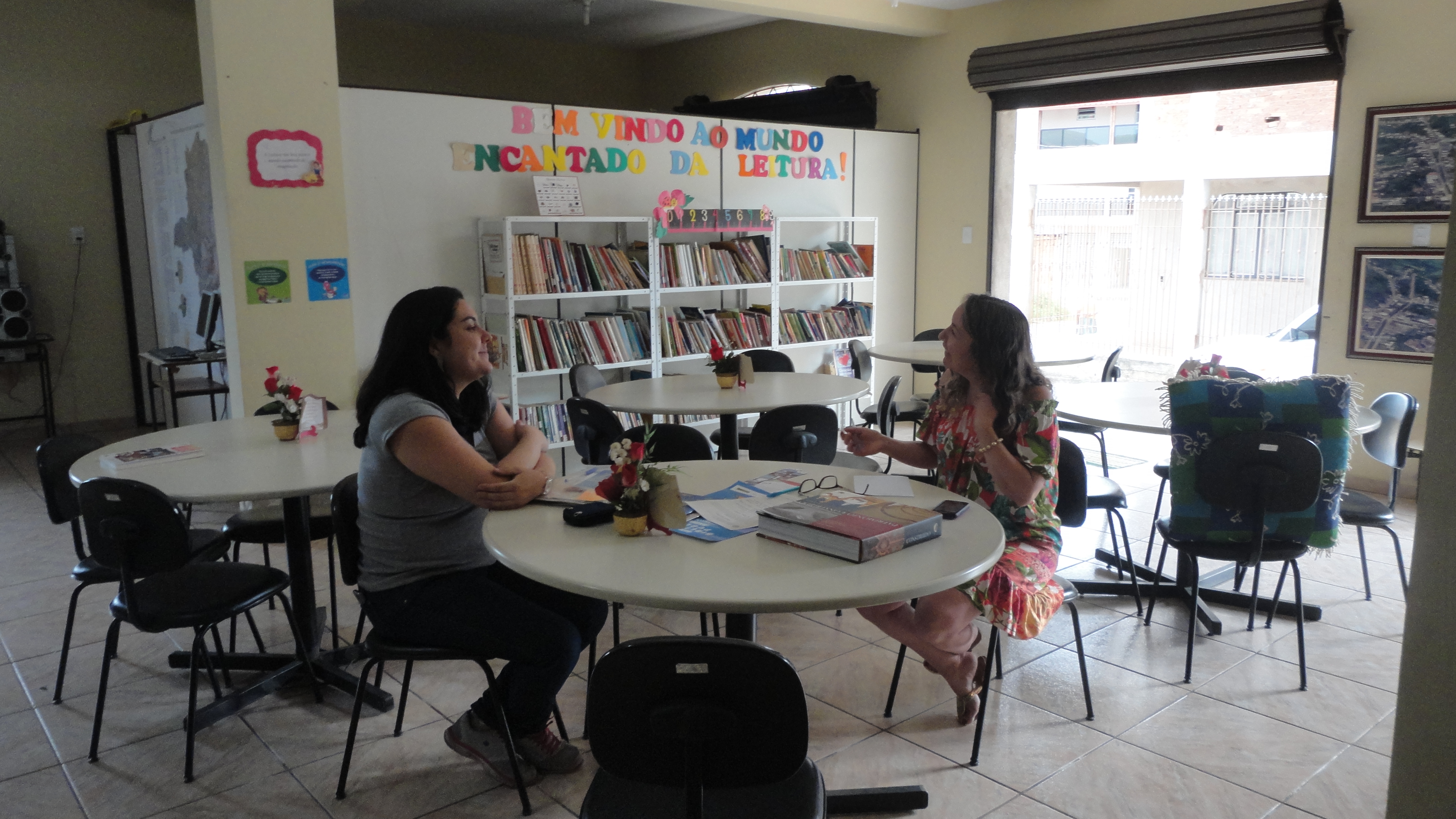 Visita técnica realizada na biblioteca pública de Senhora dos Remédios (MG), em 2016 (Foto: Sistema Estadual de Bibliotecas Públicas Municipais)